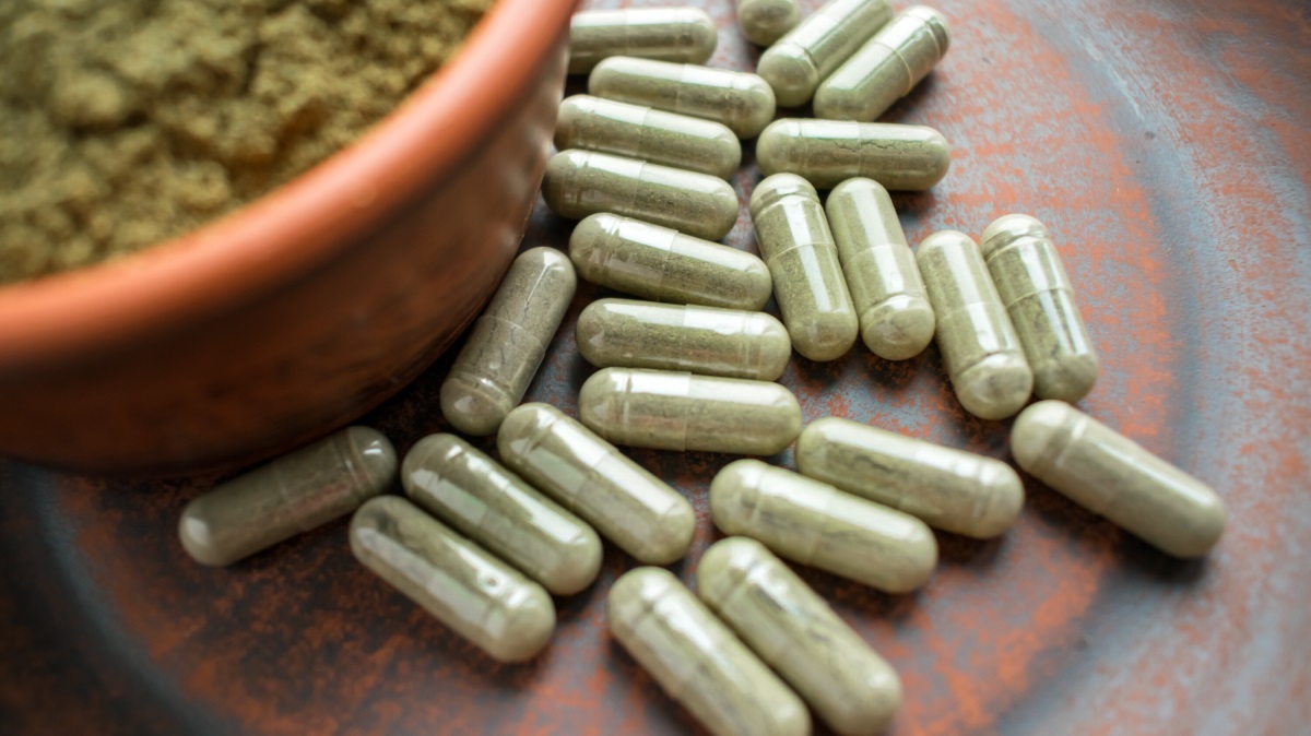 Which kratom capsules are best suited for relaxation and stress relief?